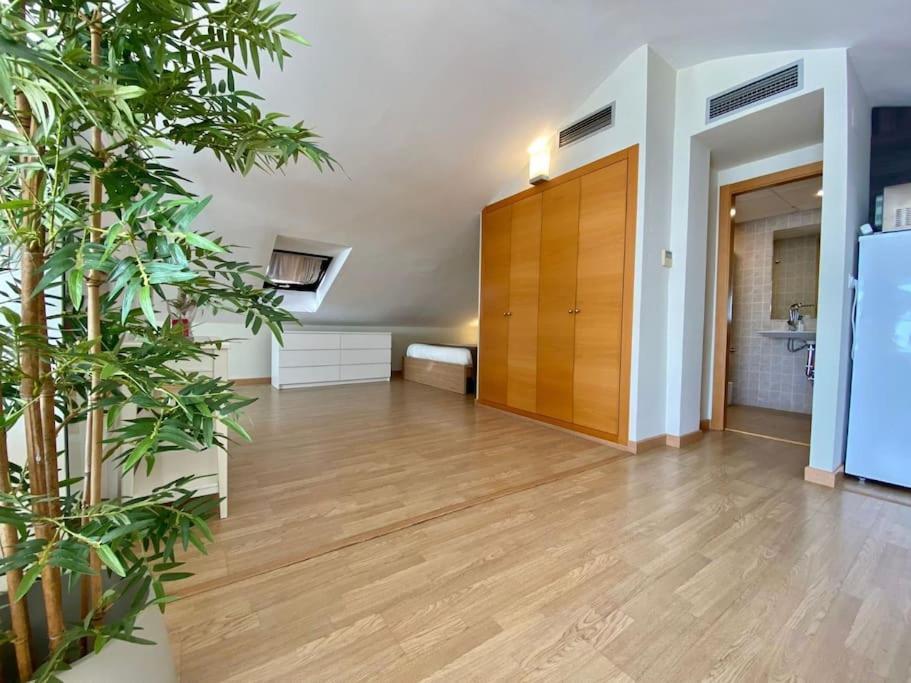 Exclusive Beachfront Penthouse Almayate Alto Bagian luar foto