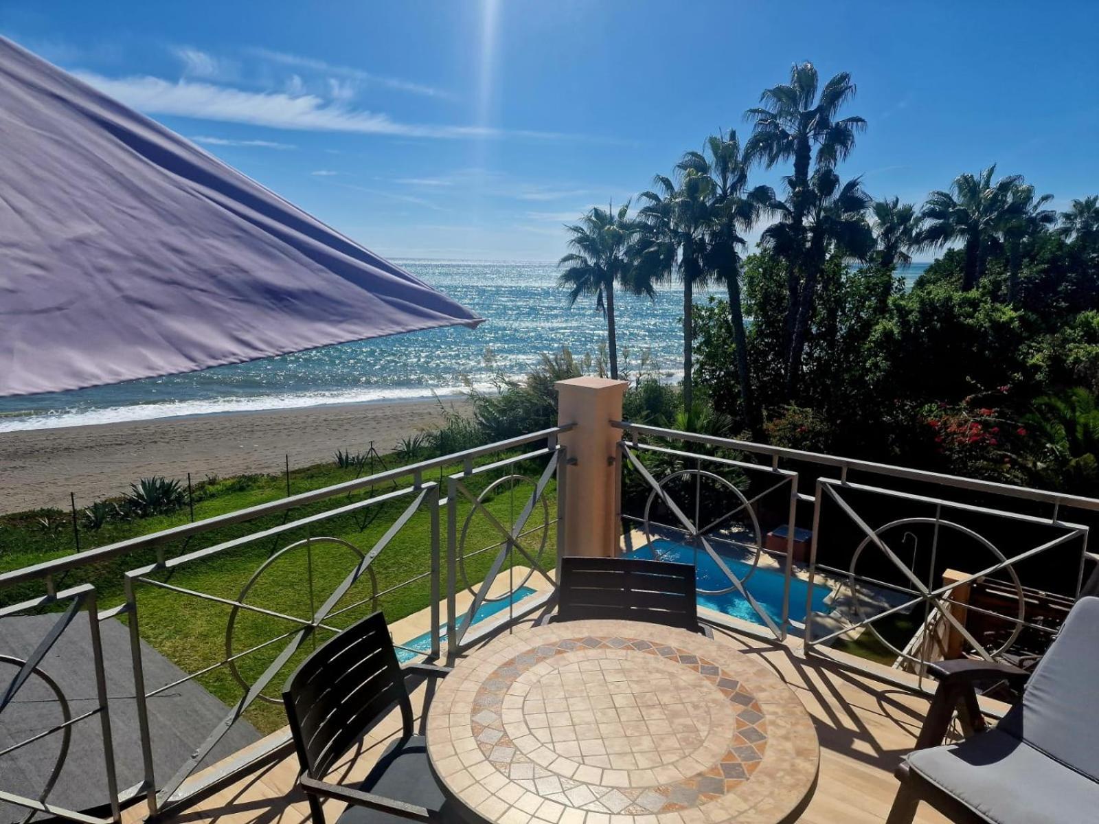 Exclusive Beachfront Penthouse Almayate Alto Bagian luar foto